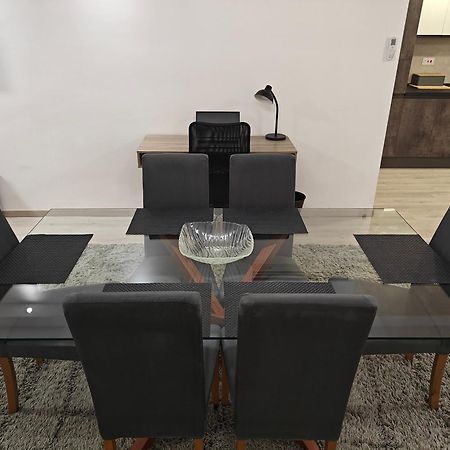 Modern Apartment With Large Outdoor Area - Sleeps 7, Close To Malta International Airport Luqa Zewnętrze zdjęcie